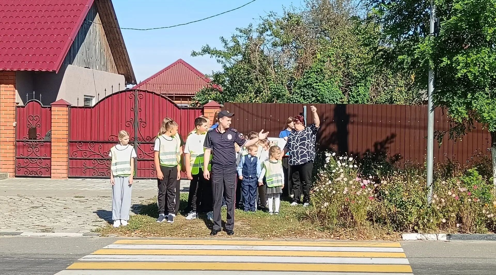 Школьникам о правилах дорожного движения