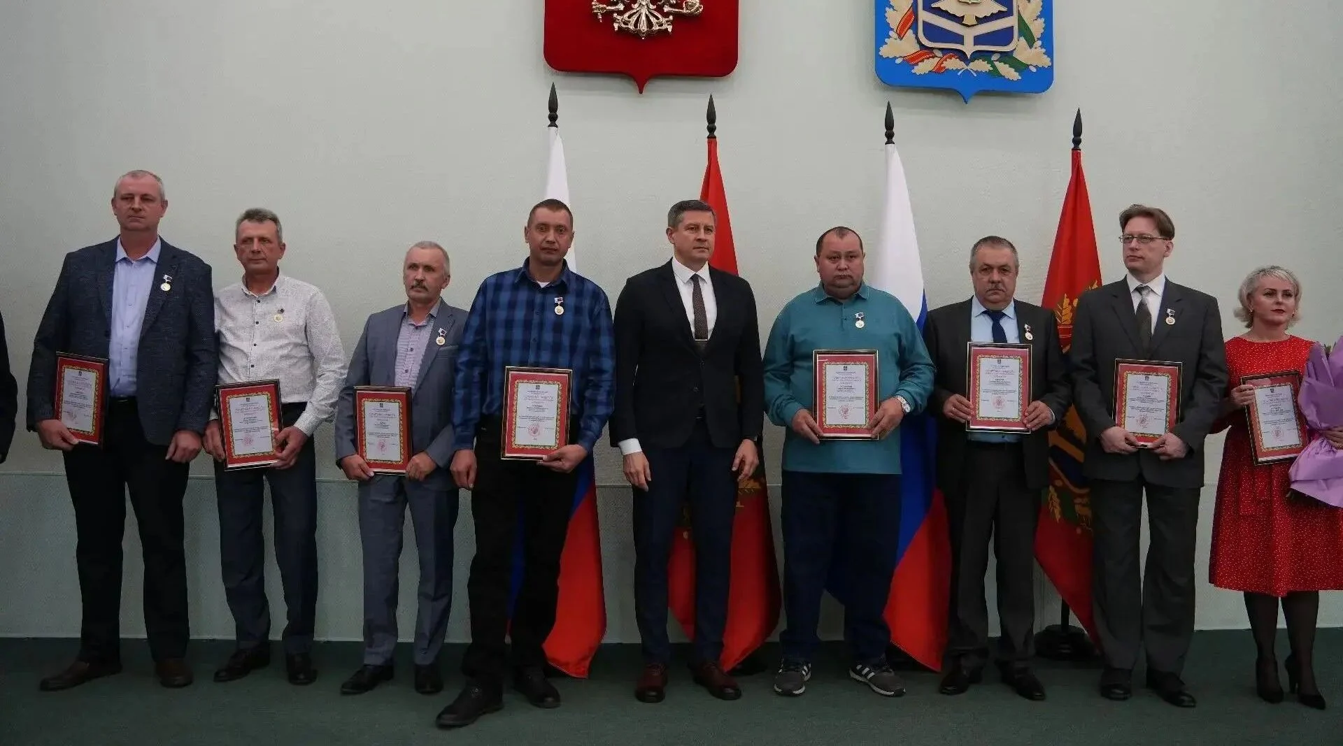 Глава Брянщины поздравил дорожников с наступающим праздником