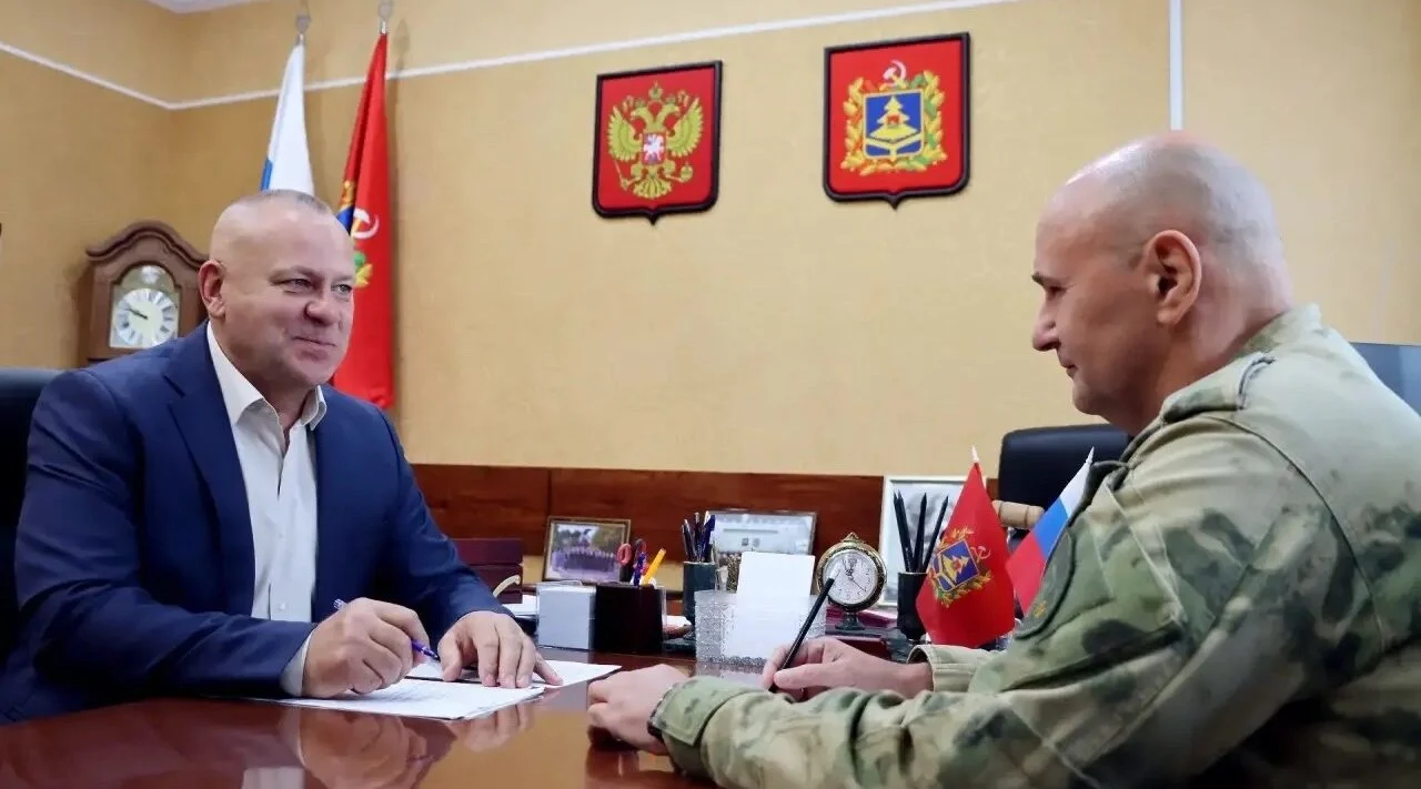 Валентин Суббот обсудил с руководством центра «Защита» поддержку защитников