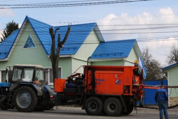 В Брянске продолжается ямочный ремонт