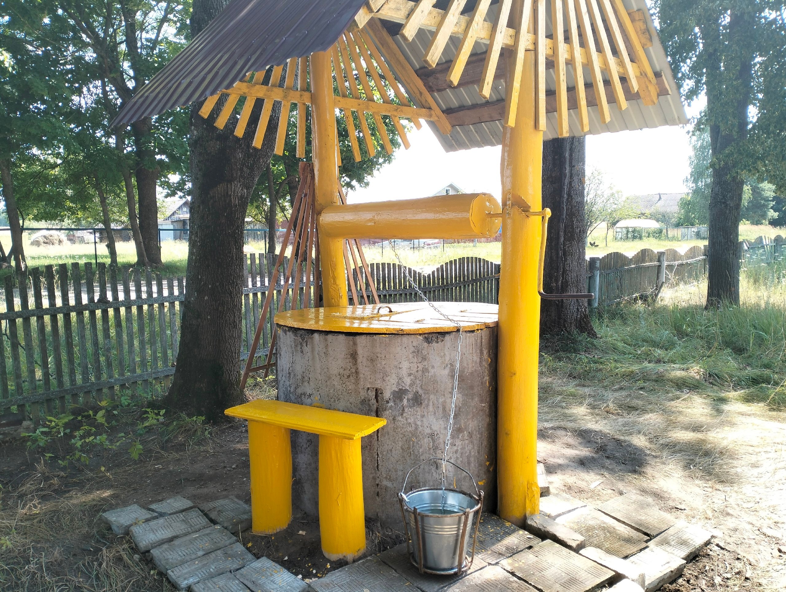 Жители Глинного Гордеевского  района благоустроили сельский колодец