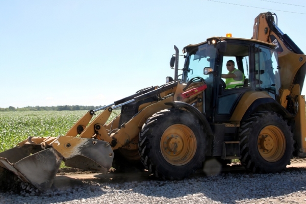 Участк автомобильной дороги «Брянск-Смоленск»-Теменичи. ремонтируют