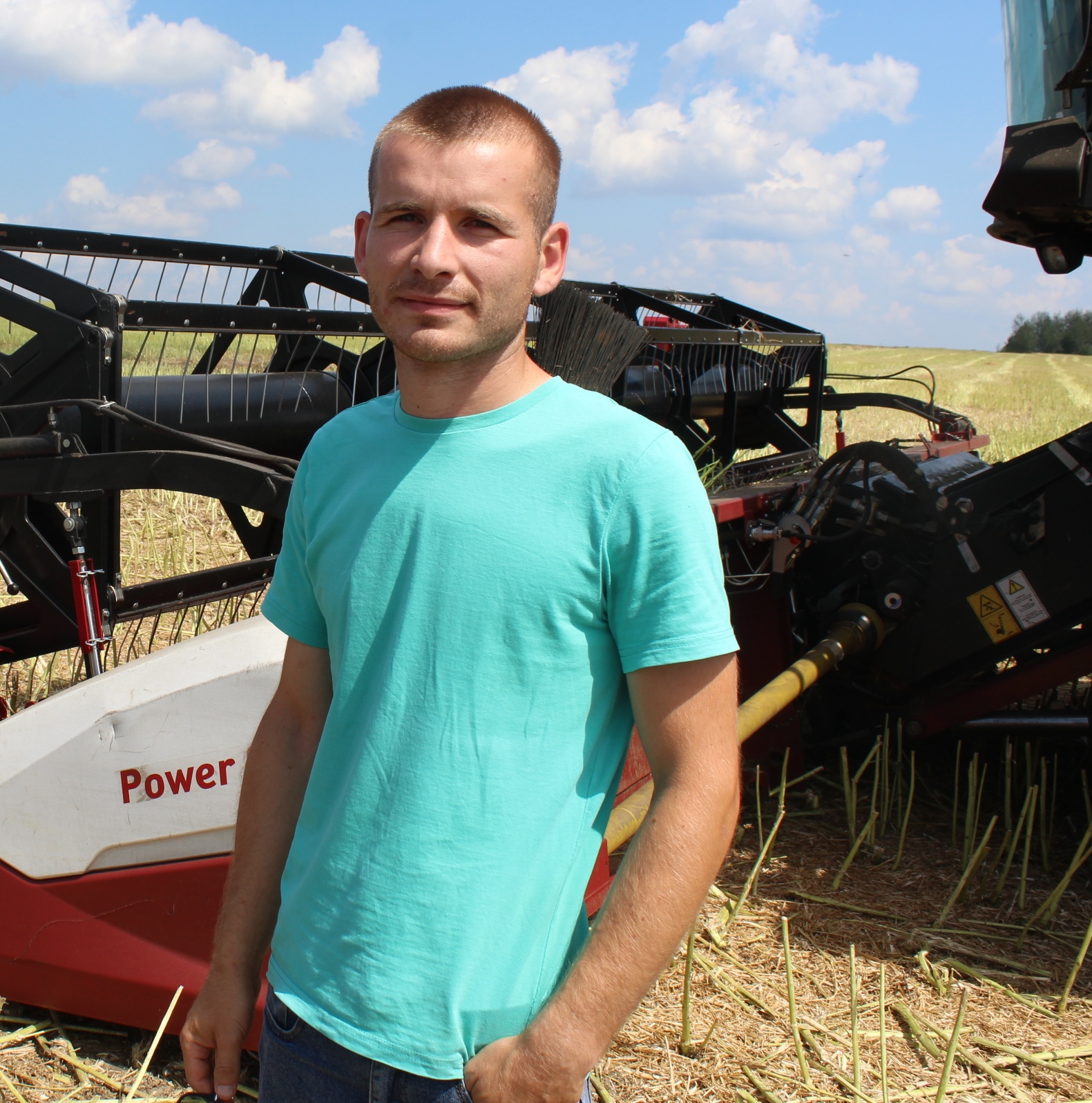 Уборка рапса идёт полным ходом в Гордеевском районе