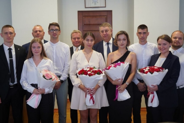 Брянский губернатор встретился с коллективом фармацевтического предприятия