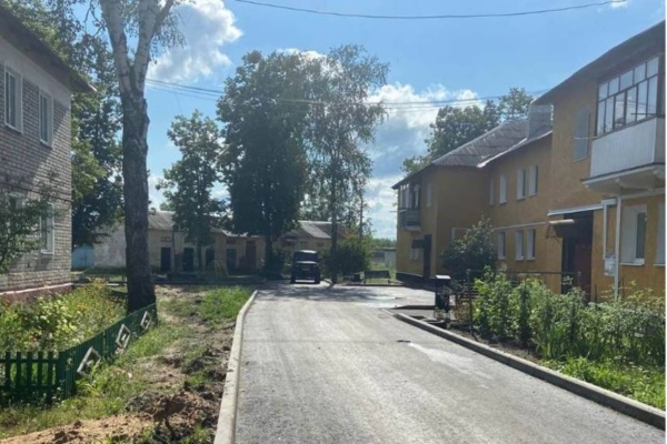 На Брянщине в Сельцо отремонтировали два двора