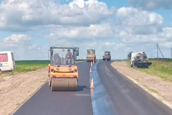 Участки автодороги Стародуб – Новые Ивайтёнки ремонтируют на Брянщине