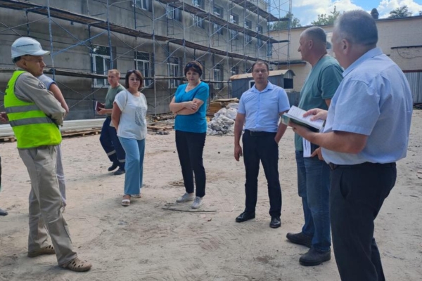 Пристройку к зданию ДШИ №10 возводят в Брянске