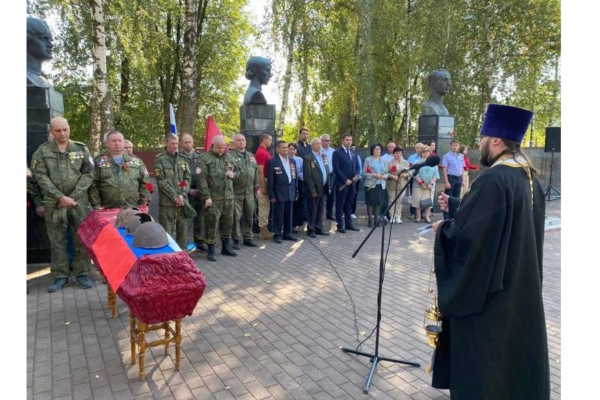 Останки красноармейцев перезахоронили в брянской Навле