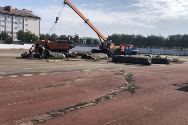 В брянских Клинцах капитально отремонтировали стадион