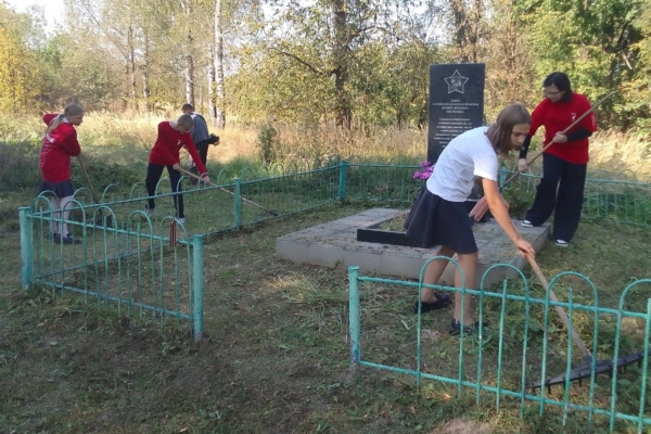 Землю красит солнце, а человека – труд