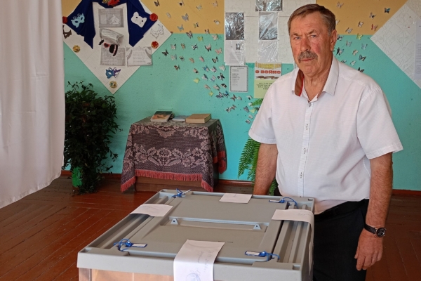 Глава Гордеевского района принял участие в выборах