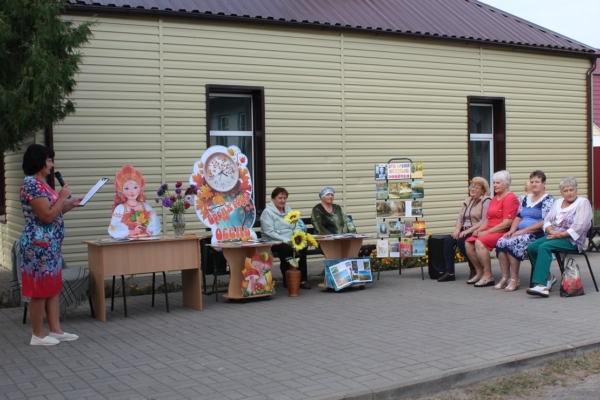 В Гордеевской библиотеке прошел литературный вернисаж