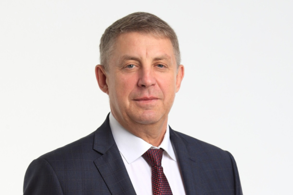 Брянский губернатор поздравил с днем рождения Президента России Владимира Путина