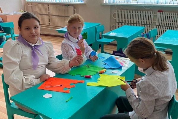 Тепло сердец бойцам России