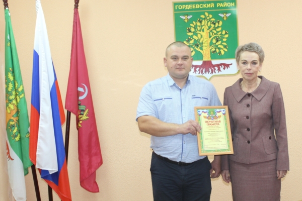 Все начинается с дороги — и новый день, и жизнь сама