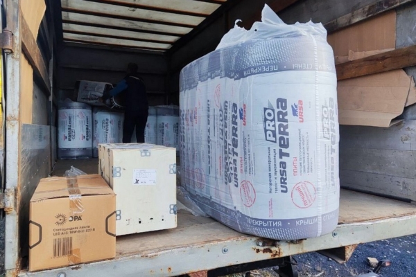 Брянские специалисты продолжают восстановительные работы в подшефной Брянке