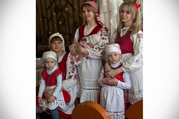 Самобытность и красота национальных костюмов в фотографии