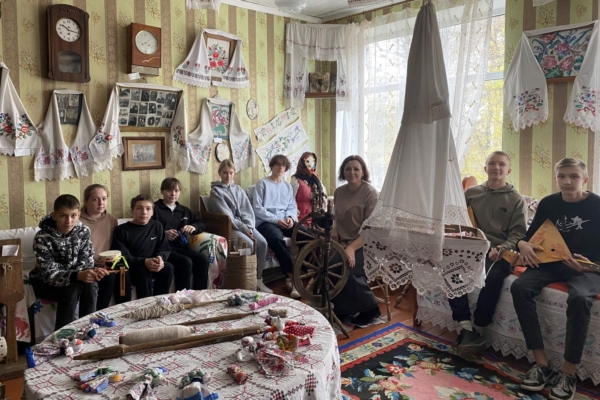 В Гордеевском РДК прошел фольклорный праздник «На Кузьминки осень провожаем, да зимушку зазываем»