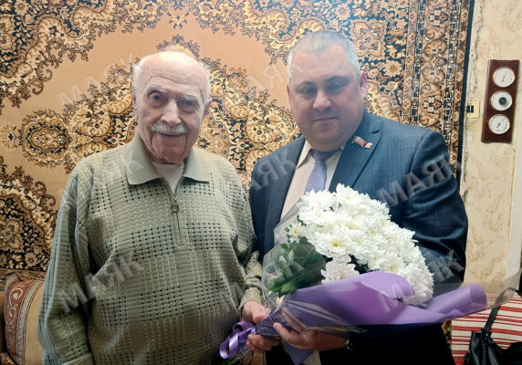 В брянском Новозыбкове ветеран Великой Отечественной войны отметил 99-й день рождения