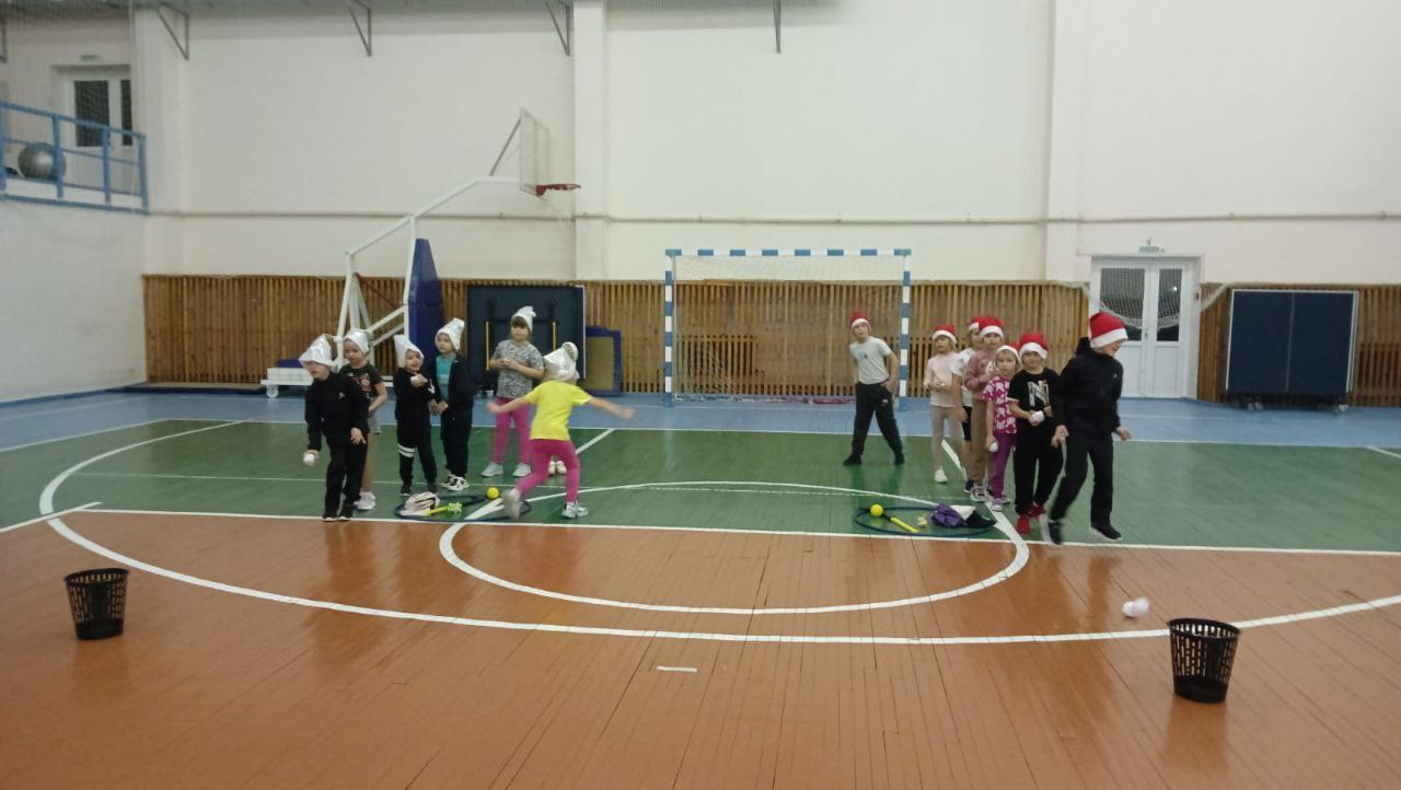 В Гордеевском районе прошло спортивное развлечение «Новогодний переполох»
