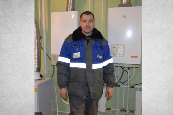 Слесарь службы «04»