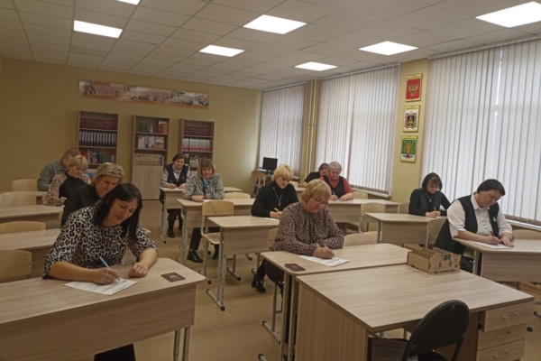 В Гордеевском районе прошел День сдачи ЕГЭ родителями