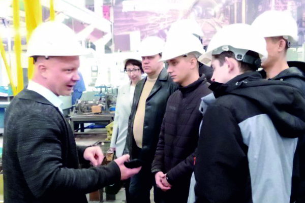 Фонд «Защитники Отечества» организует встречи ветеранов СВО и работодателей