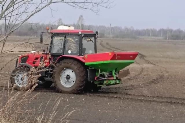 Гордеевские механизаторы вывели технику в поле