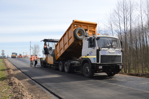 Ремонт дорожного полотна продолжается в Гордеевском районе