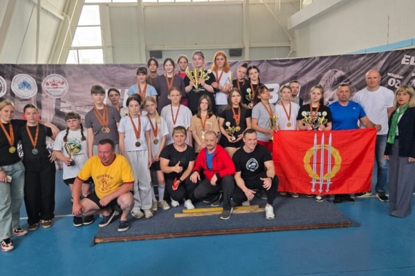 В Новозыбкове Брянской области прошло первенство региона по пауэрлифтингу