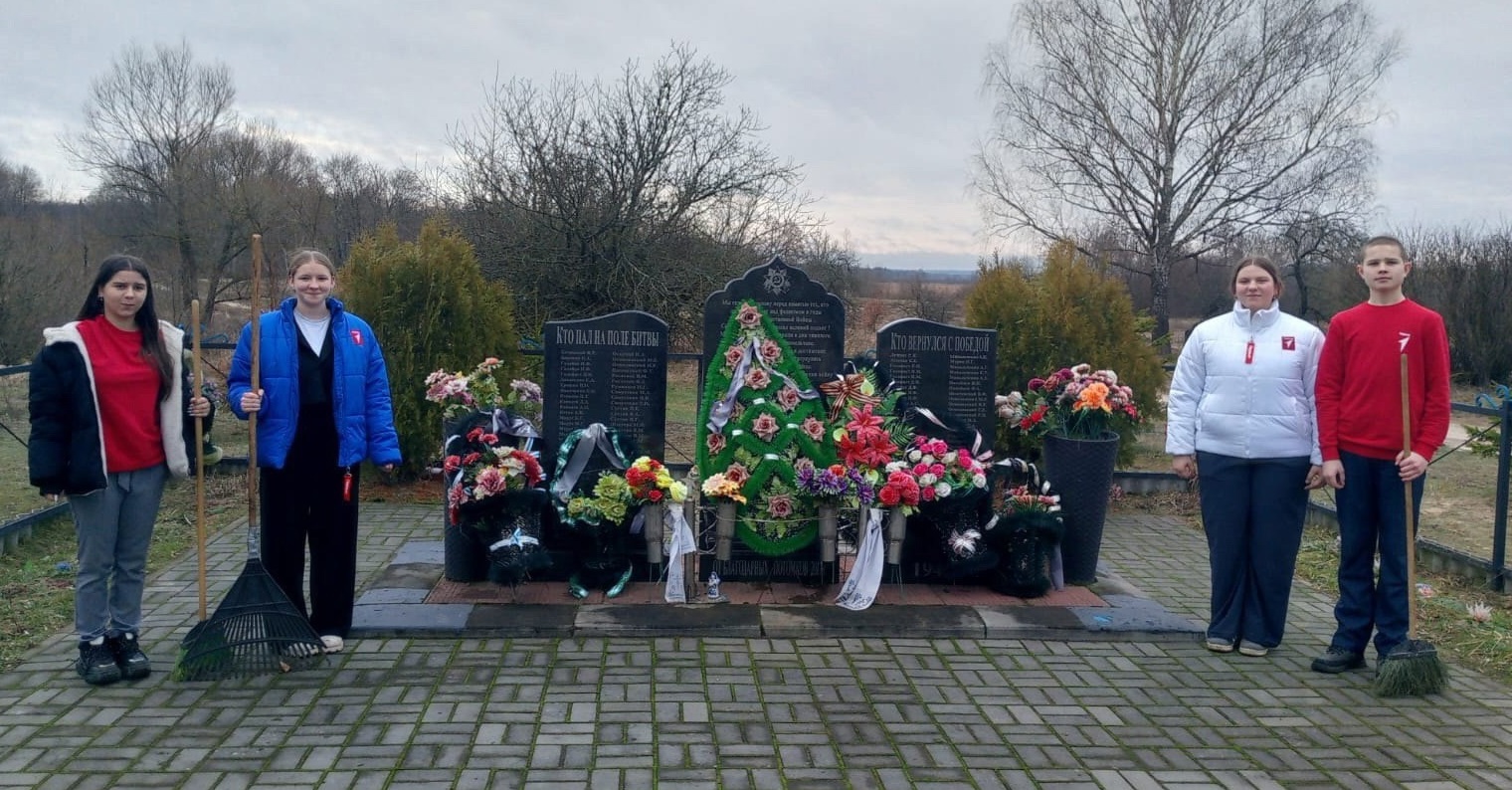 Особое внимание — благоустройству памятников воинской славы