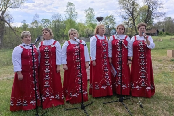 Праздничный концерт для жителей деревни Хармынка