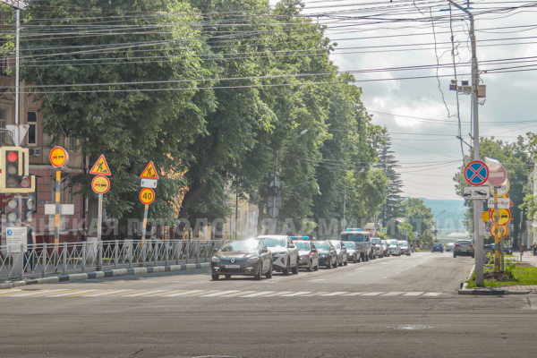 В Брянске продолжается капитальный ремонт улицы Горького