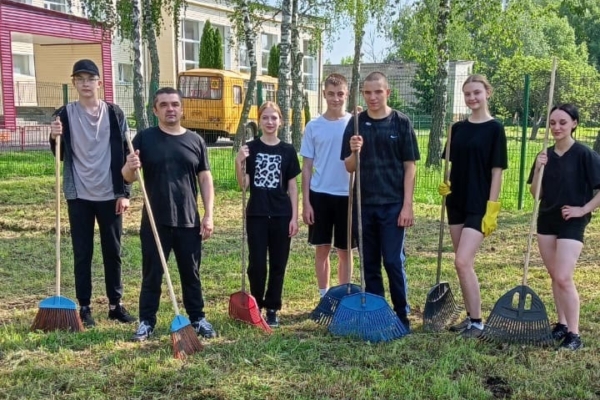 Трудовое лето школьников