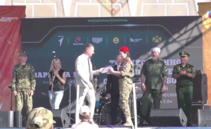 В тройку лучших юных военкоров ЦФО вошла жуковская школьница