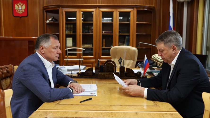 Губернатор Александр Богомаз встретился с зампредседателя правительства Маратом Хуснуллиным