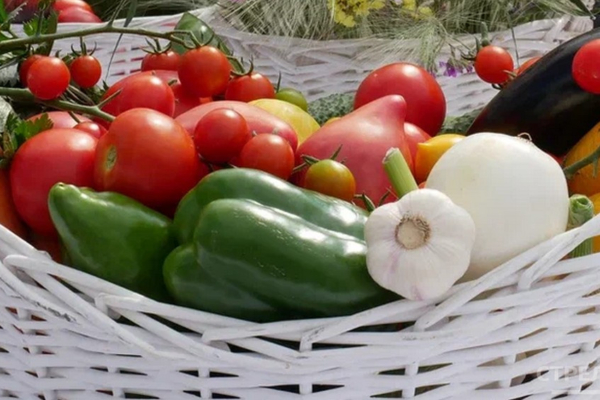 Ярмарки выходного дня продолжают работать на Брянщине (12+)