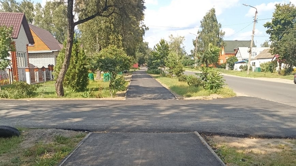 В Брянске по улице Менжинского продолжается капремонт автодороги