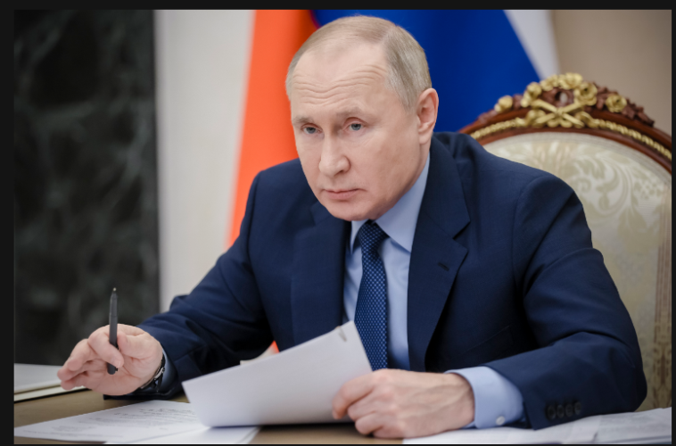 За поддержку отрасли Владимира Путина поблагодарил брянский дорожник