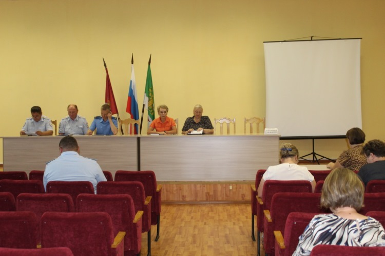 Внимание безопасности на дорогах