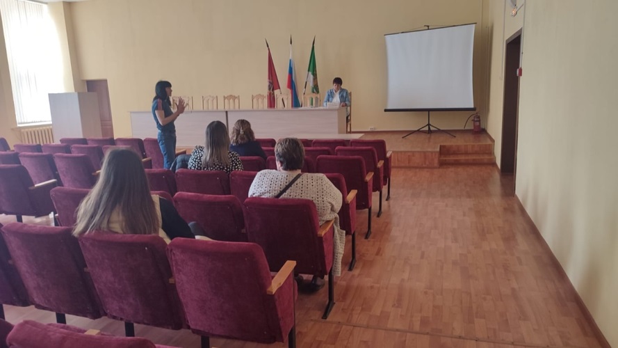 В Гордеевском районе прошло заседание Комиссии по делам несовершеннолетних и защите их прав