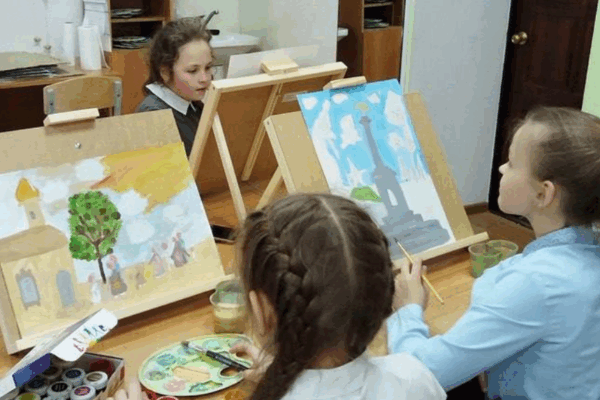 В брянском посёлке Глинищево для ДШИ купили новое оборудование