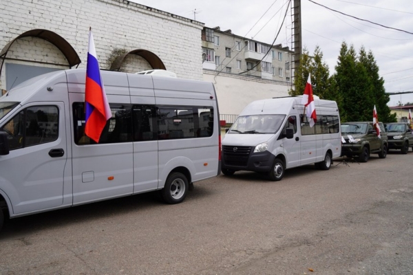 Брянский Центр спецназначения «Защита» получил автотранспорт