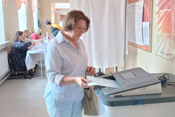 На одном из участков в Гордеевке применяется автоматизированный подсчет голосов