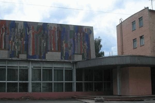 Ремонт областного колледжа искусств продолжается в Брянске