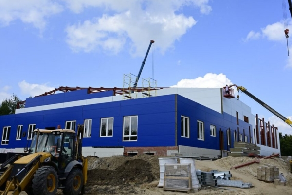 В Новозыбкове Брянской области возводится новый спорткомплекс с бассейном