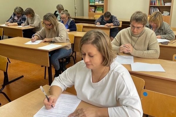 Жители Гордеевского района приняли участие в агродиктанте