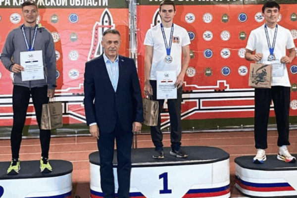 Спортсмен из Брянска одержал победу на Кубке мира по полиатлону