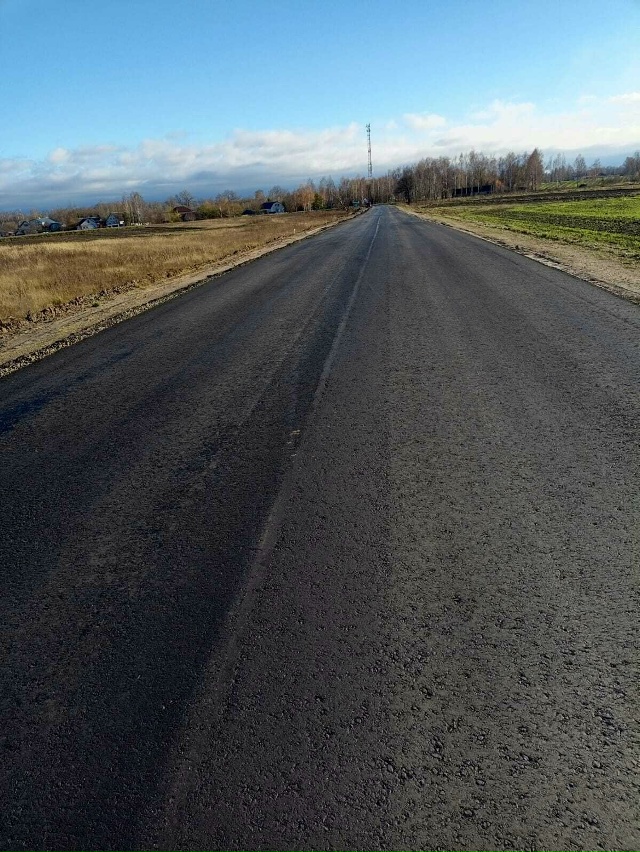 Участок автодороги Красная Гора-Николаевка ремонтируют на Брянщине