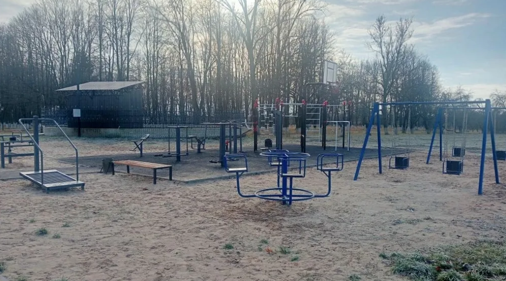 В Красной горе Брянской области благоустроили парк